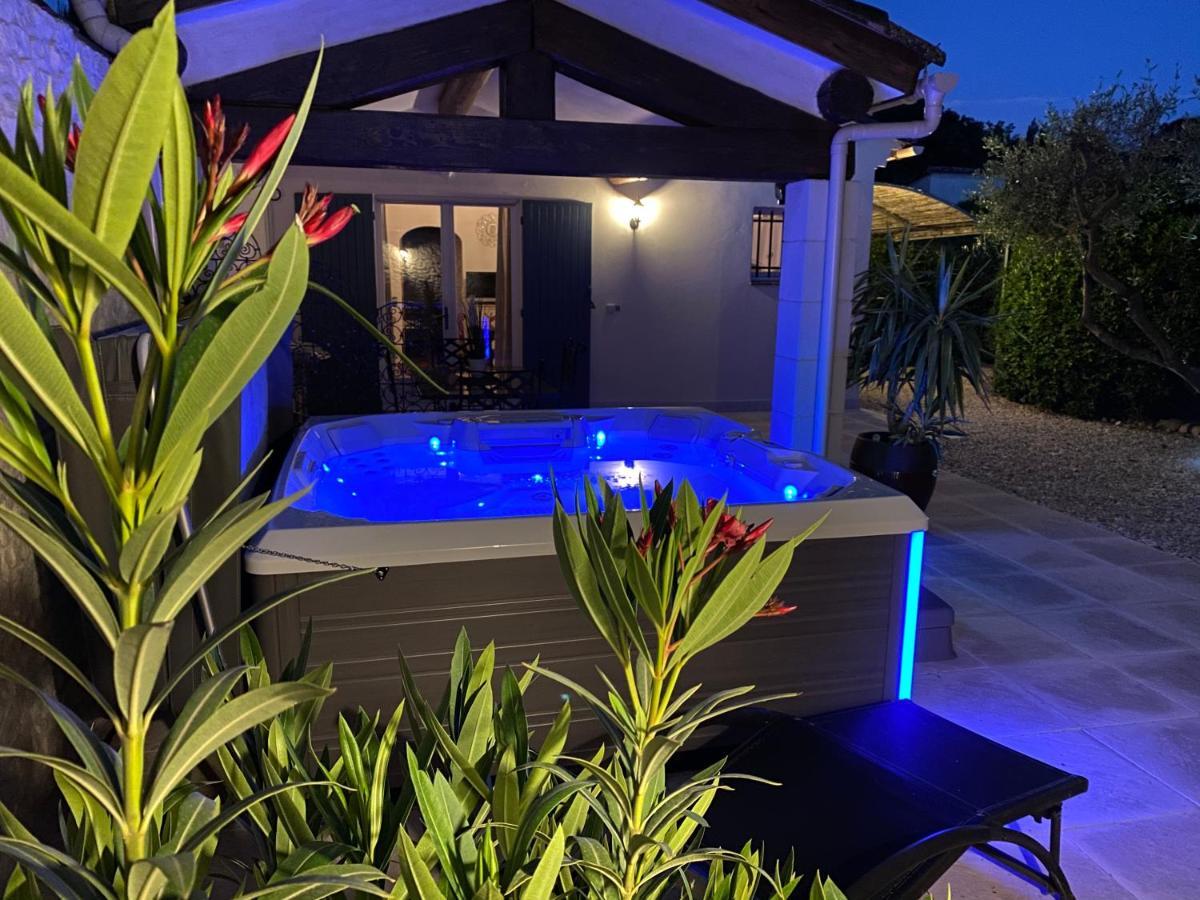 Mas Beau Soleil & Spa Cottages De Charme Avec Jacuzzi&Jardin Prives Saint-Rémy-de-Provence Exteriör bild