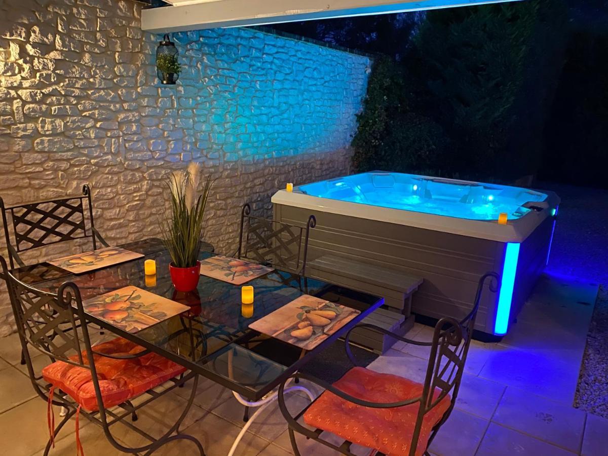 Mas Beau Soleil & Spa Cottages De Charme Avec Jacuzzi&Jardin Prives Saint-Rémy-de-Provence Exteriör bild