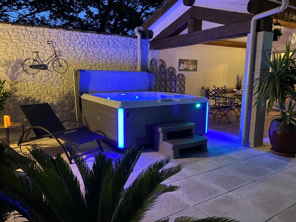 Mas Beau Soleil & Spa Cottages De Charme Avec Jacuzzi&Jardin Prives Saint-Rémy-de-Provence Exteriör bild