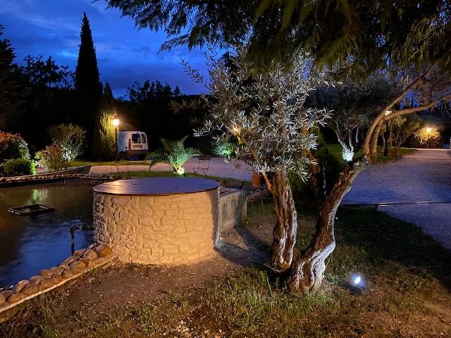 Mas Beau Soleil & Spa Cottages De Charme Avec Jacuzzi&Jardin Prives Saint-Rémy-de-Provence Exteriör bild
