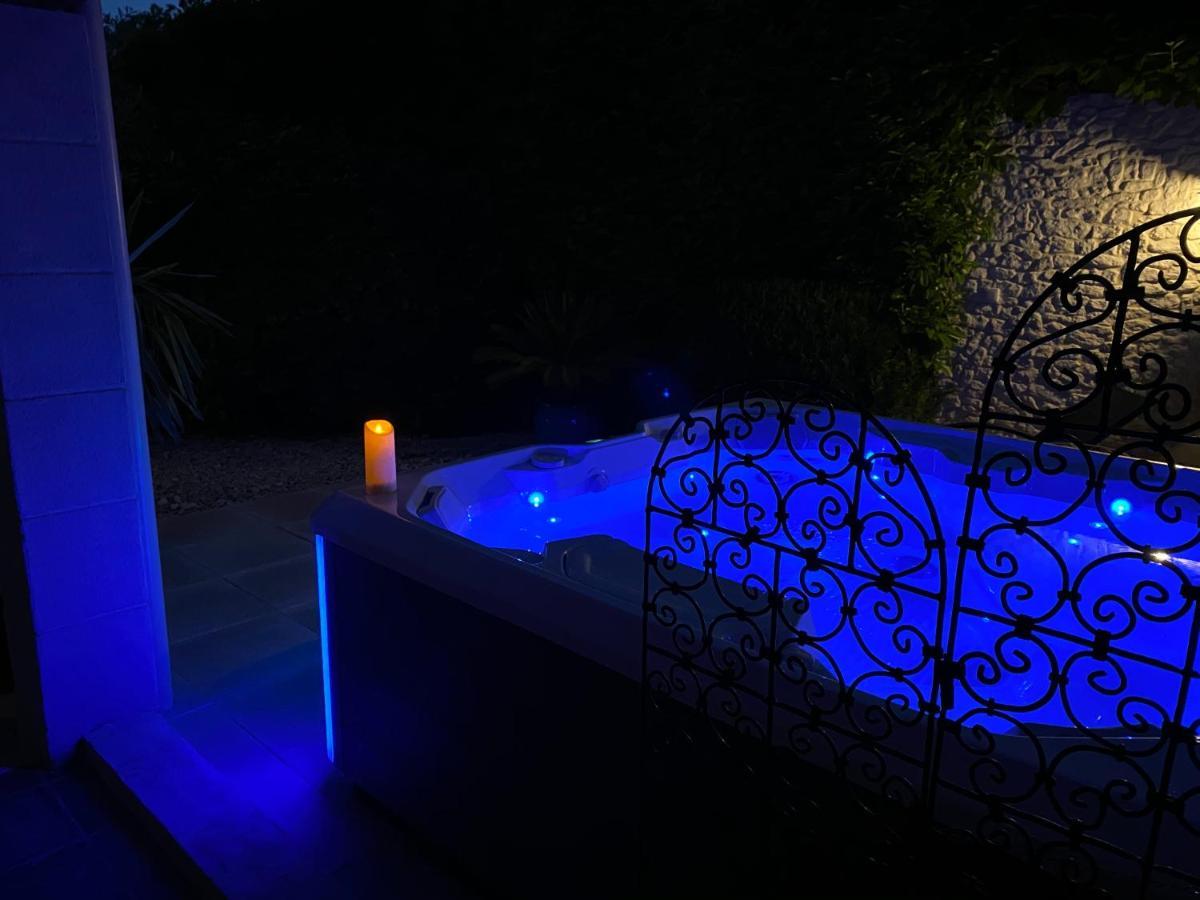 Mas Beau Soleil & Spa Cottages De Charme Avec Jacuzzi&Jardin Prives Saint-Rémy-de-Provence Exteriör bild